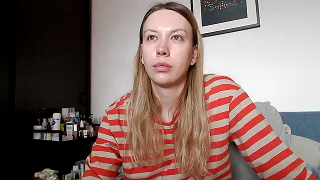 Snapshot of Scarlettford chatting on February 2026 12:01:01 PM Scarlettford online show from February 2026 12:01:01 PM