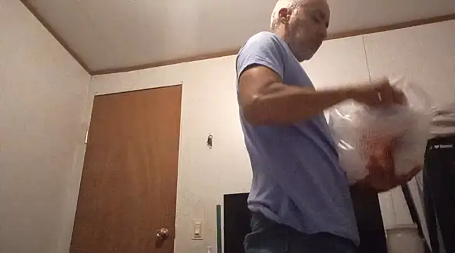 Xoc8  online show from March 2025 06:40:02 PM