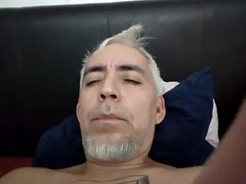 Xoc8  online show from November 2025 11:43:01 AM