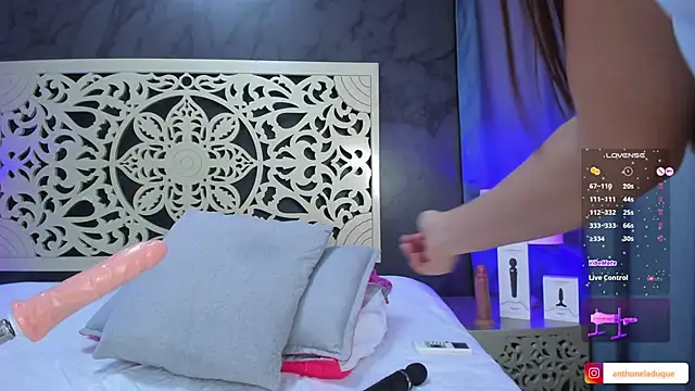 AnthonelaDuque online show from January 2025 02:39:01 PM