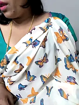 Snapshot of Selina_6 chatting on March 2025 11:07:01 AM Selina 6 online show from March 2025 11:07:01 AM