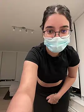 jAsMinE678 online show from January 2025 02:04:01 AM