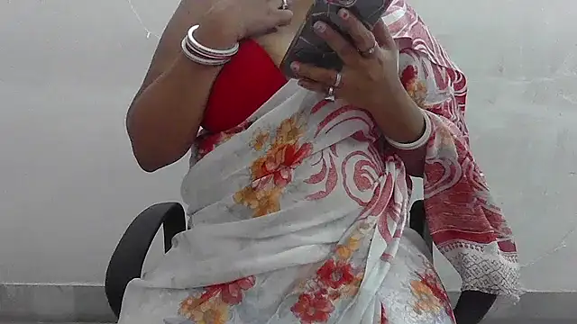 Snapshot of my-laila chatting on July 2026 08:09:02 AM my-laila online show from July 2026 08:09:02 AM