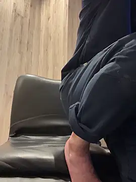 Snapshot of matu050556 chatting on March 2026 10:10:01 AM matu050556 online show from March 2026 10:10:01 AM