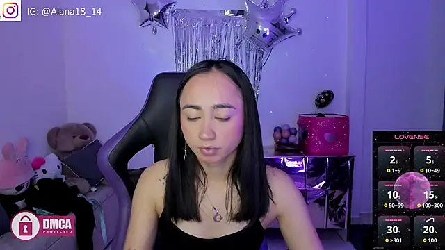 Snapshot of Alana_Pherson chatting on September 2025 04:56:02 AM Alana Pherson online show from September 2025 04:56:02 AM