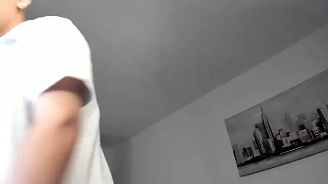 a lejandro 0 8 online show from March 2025 02:38:02 AM