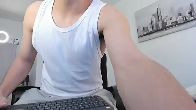 a lejandro 0 8 online show from March 2025 06:34:01 PM