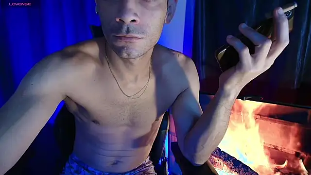 sexyboycolombi4 online show from June 2026 09:46:02 PM