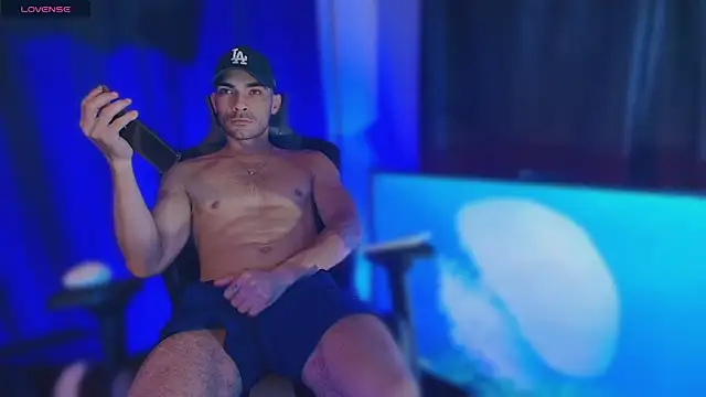 sexyboycolombi4 online show from July 2026 06:43:02 PM