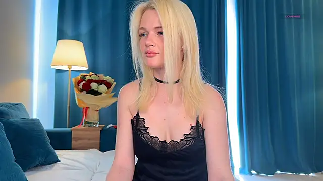 MilaDemies online show from June 2026 04:04:01 AM
