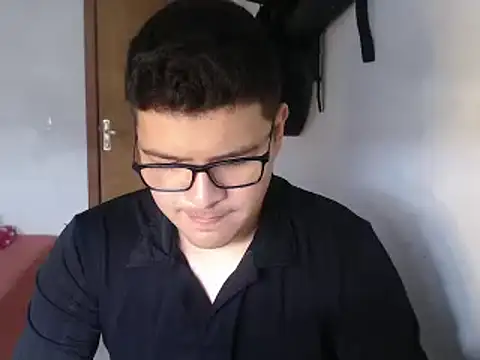 Plug Control online show from April 2026 03:31:02 PM