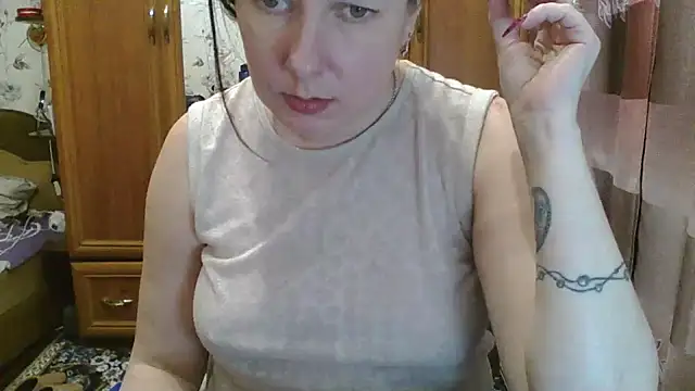 SophieNightAh online show from February 2025 06:20:02 PM