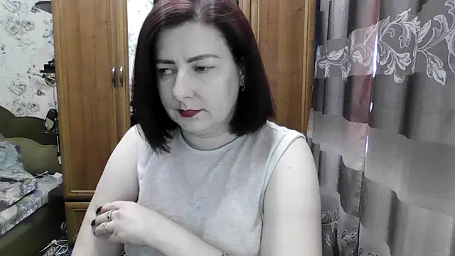 SophieNightAh online show from September 2025 12:27:01 PM