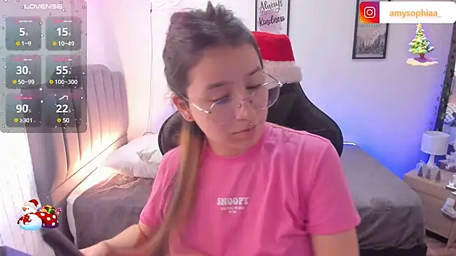 Amy joones online show from December 2024 04:35:02 PM