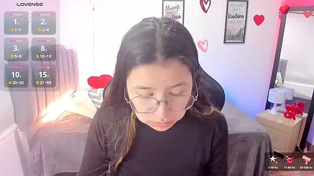 Amy joones online show from February 2025 01:57:01 PM