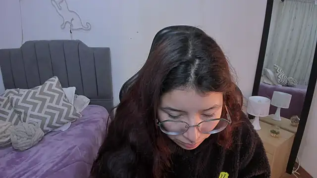 Amy joones online show from March 2026 11:04:01 AM