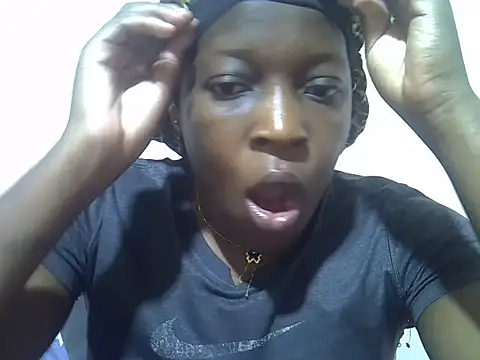 miss tash online show from December 2025 08:02:01 PM