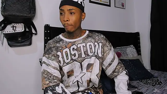 Pantera black 21 online show from November 2025 10:30:01 PM