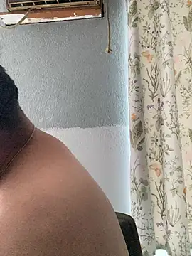 Miguel16i online show from February 2025 06:37:02 PM