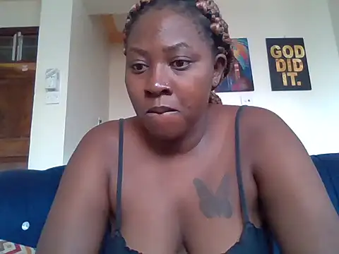 Snapshot of choco_dimples chatting on February 2026 09:50:02 AM choco dimples online show from February 2026 09:50:02 AM