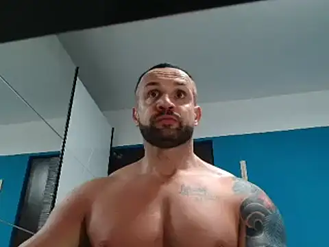 Magnificmuscles89 online show from March 2025 09:42:02 PM