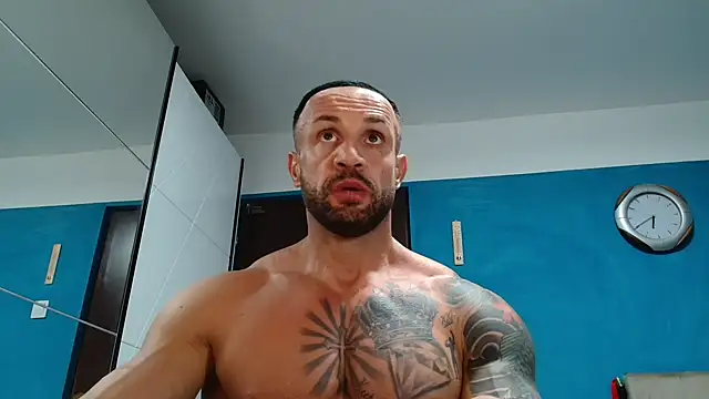 Magnificmuscles89 online show from October 2025 03:43:01 PM