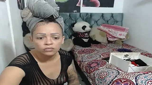 Snapshot of manzanahot9 chatting on January 2025 07:46:01 PM manzanahot9 online show from January 2025 07:46:01 PM