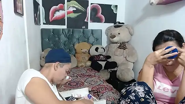 Snapshot of manzanahot9 chatting on March 2025 01:41:02 AM manzanahot9 online show from March 2025 01:41:02 AM