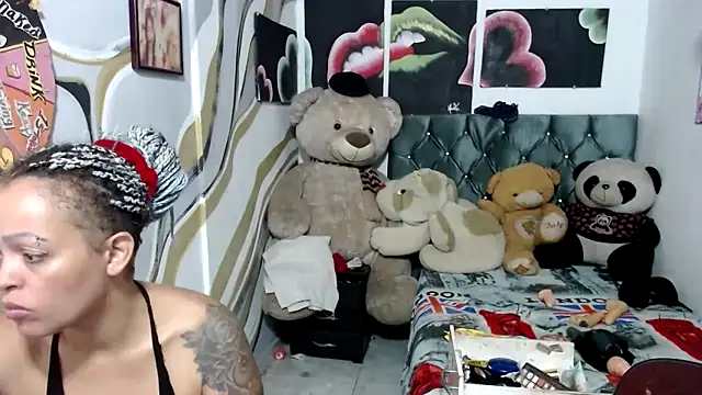 Snapshot of manzanahot9 chatting on September 2025 01:22:01 PM manzanahot9 online show from September 2025 01:22:01 PM