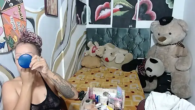 Snapshot of manzanahot9 chatting on January 2026 10:29:01 AM manzanahot9 online show from January 2026 10:29:01 AM