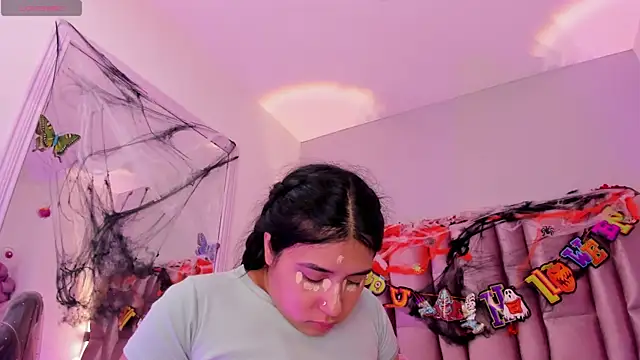 Snapshot of NikyBrookss chatting on October 2025 10:50:01 AM NikyBrookss online show from October 2025 10:50:01 AM