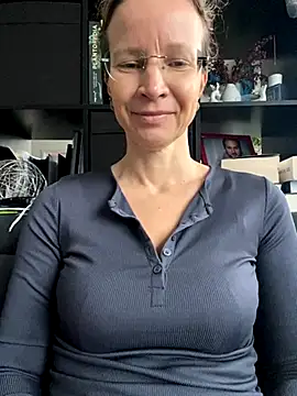 AnnikaRose online show from October 2025 07:05:02 AM