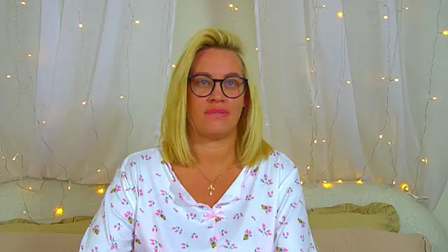 MariaNeumann online show from February 2026 06:27:01 PM