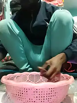 sexyshivamhot online show from December 2024 05:00:02 PM