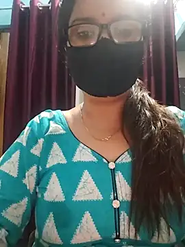 Snapshot of Aishwaryaa_69 chatting on October 2025 10:10:02 AM Aishwaryaa 69 online show from October 2025 10:10:02 AM