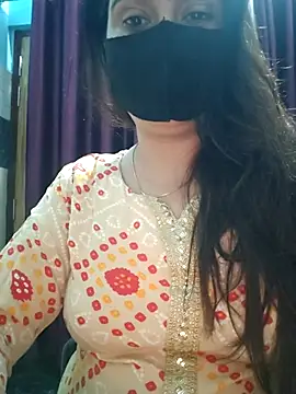 Snapshot of Aishwaryaa_69 chatting on October 2025 04:21:02 AM Aishwaryaa 69 online show from October 2025 04:21:02 AM
