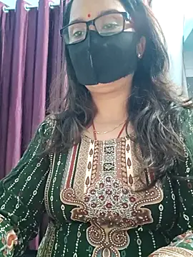 Aishwaryaa 69 online show from December 2025 07:38:02 AM