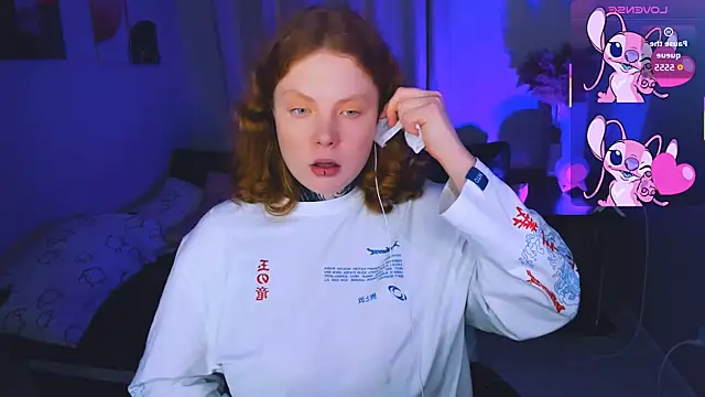 Cassie xKiss online show from November 2025 08:46:02 PM