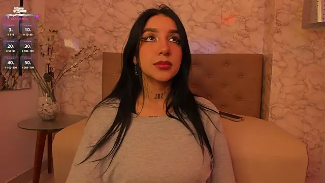 Leiaa  online show from December 2024 12:22:01 AM