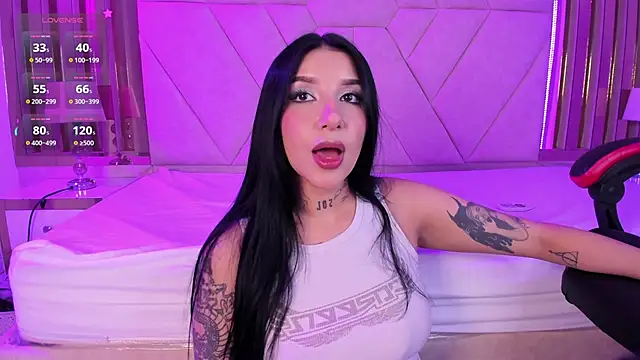 Leiaa  online show from November 2025 04:56:02 AM