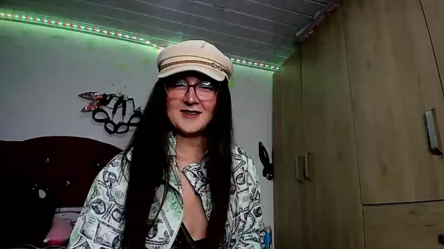 Snapshot of Sweet-Suck69 chatting on January 2025 06:58:02 AM Sweet-Suck69 online show from January 2025 06:58:02 AM