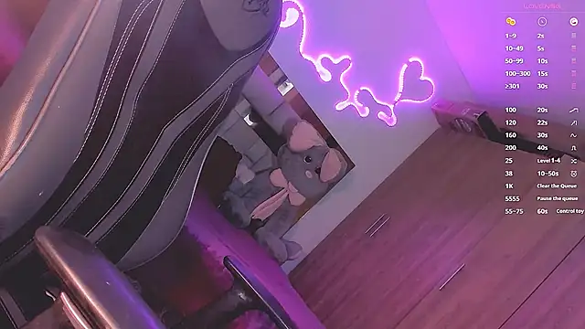 Vianca Chanel online show from December 2024 11:50:02 AM