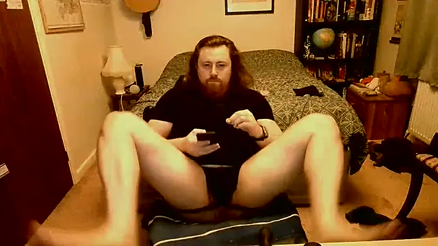 Snapshot of Hairy_Guy30 chatting on February 2025 09:15:01 PM Hairy Guy30 online show from February 2025 09:15:01 PM