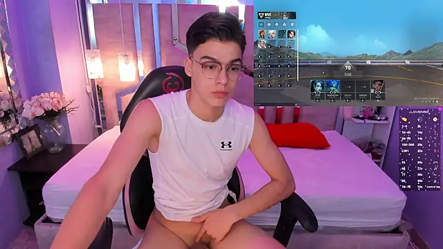 Gerony  online show from December 2024 04:47:02 AM