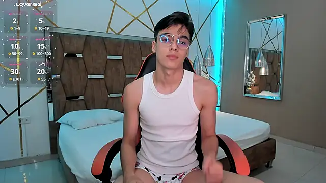 Gerony  online show from January 2025 11:13:02 AM