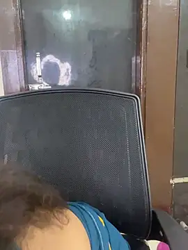 Snapshot of Cute-Russian chatting on January 2025 04:47:01 AM Cute-Russian online show from January 2025 04:47:01 AM