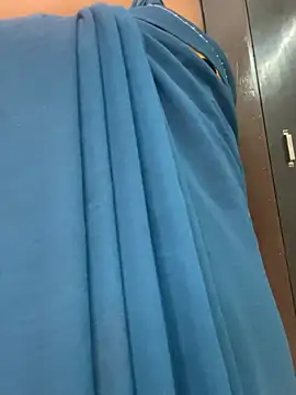 Snapshot of Cute-Russian chatting on February 2025 04:22:01 AM Cute-Russian online show from February 2025 04:22:01 AM