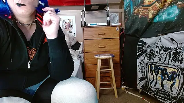 cosmicjones online show from April 2026 11:05:01 AM