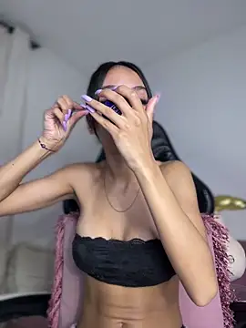 Miaa love6969 online show from April 2026 11:43:01 PM