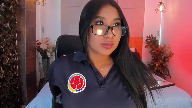 BellaHarllow online show from July 2026 08:24:02 PM